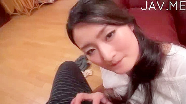 饥渴女职员独自享受自慰时光的诱惑