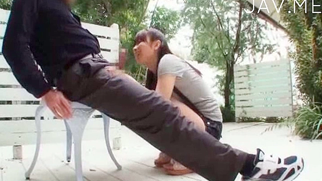 害羞日本妹子户外大胆吸吮激情热战