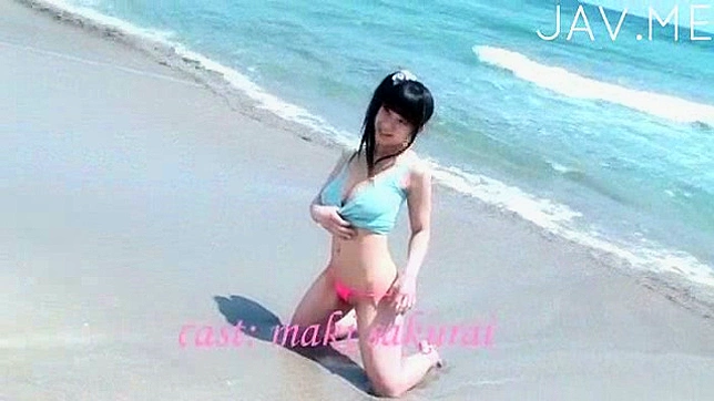 湿冰刺激饥渴日本女郎的丰满巨乳