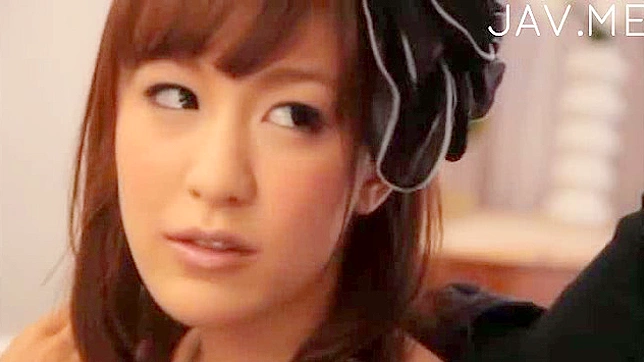 饥渴美女激情亲吻男友后猛烈做爱