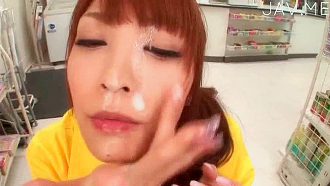 穿着性感内衣的美女紧湿阴部被狠狠地做爱