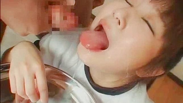 饥渴日本棕发女爱满嘴硬棒体验