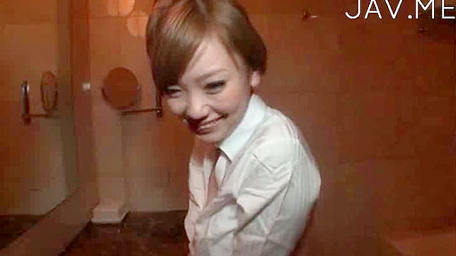 性感金发女郎被涂满油后狂吸巨屌