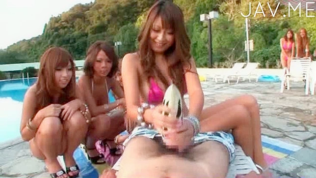 性感的户外多人激情性爱与诱惑日本美女
