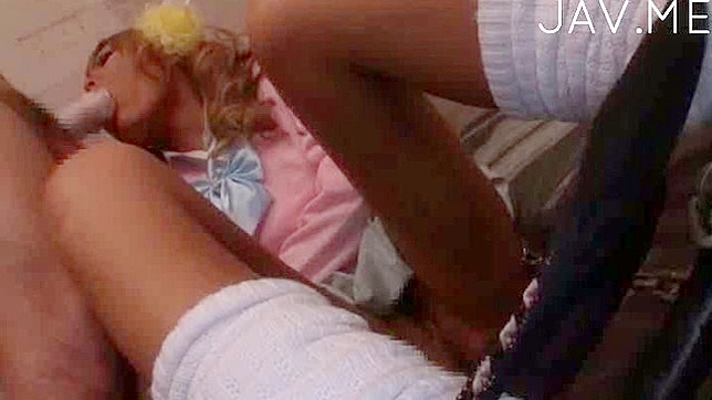 棕肤日女无法停止湿吹