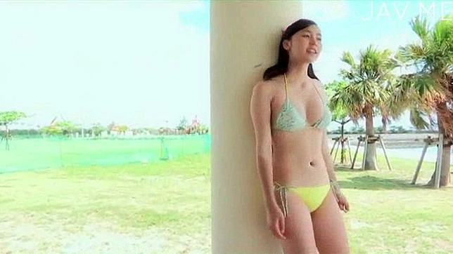 与迷人可爱的日本美女共度兴奋时光