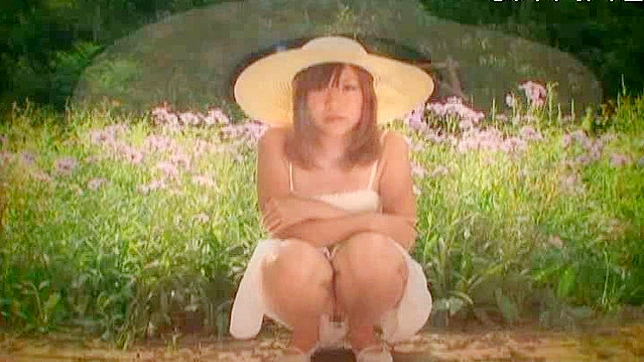 湿漉漉的户外淋浴与可爱日本甜心的不雅举动