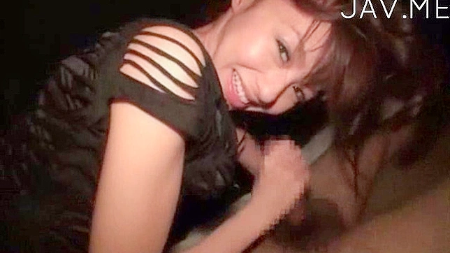 甜美宝贝在超赞的亚洲视角秀中被后入钉住