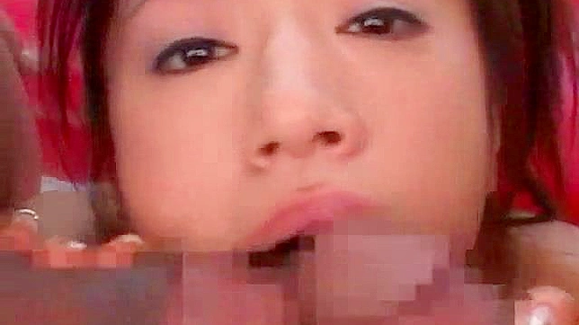 萌妹吞下浓密毛茸大鸡巴并疯狂性交