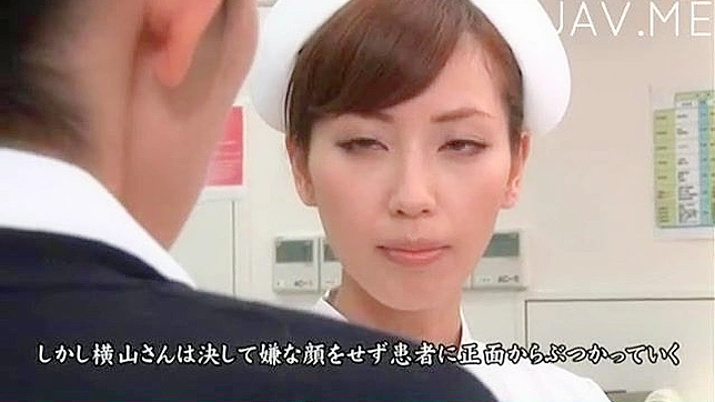 护士帮助病人康复时顺便撸了他的鸡巴