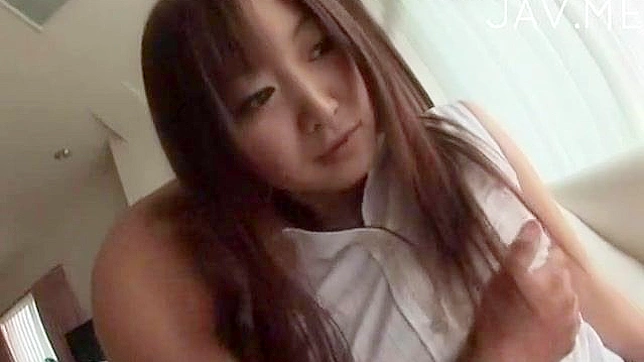 小嫩妹做完口交后给男人吸吮阴茎