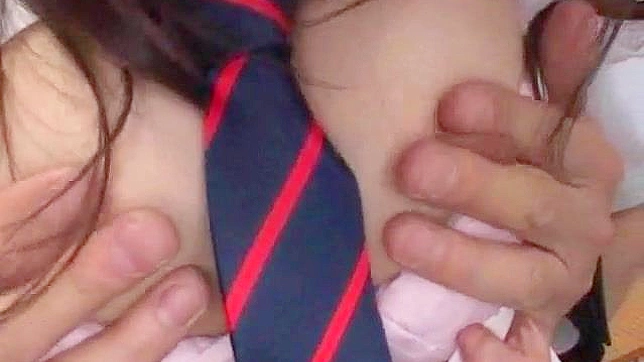 学生操了同学并在她阴道里射精