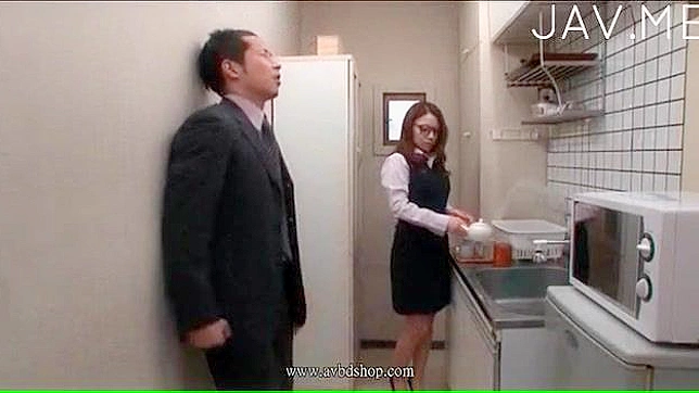 性感秘书在办公室与老板做爱