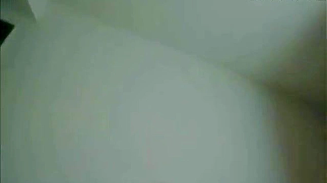 熟女用奶子撸硬并深情吸吮