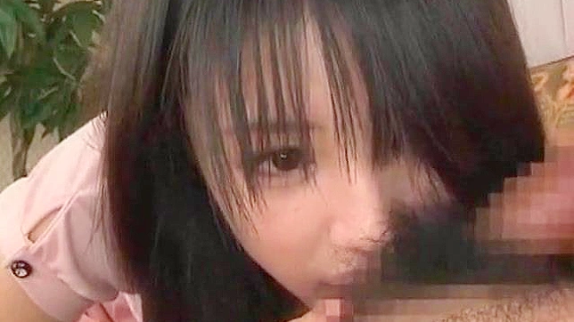 可爱宝贝温柔地吸吮浓毛粗大阴茎