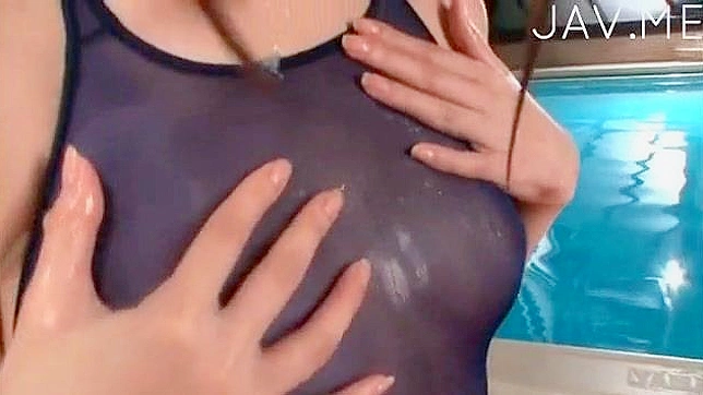 口交女王用高超技巧征服坚硬阳具