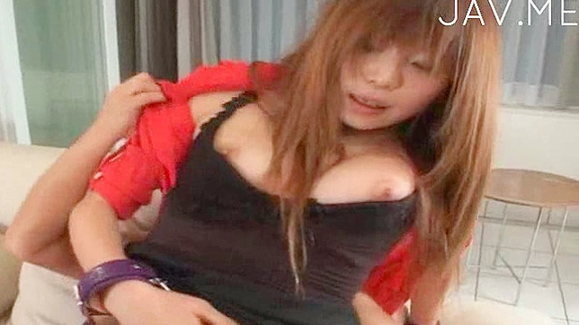 红发美人日本少女毛茸茸的阴部正在做爱