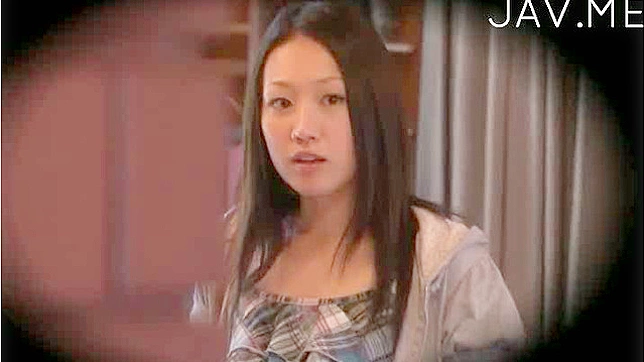 害羞可爱的亚洲少女心情好时在洗澡