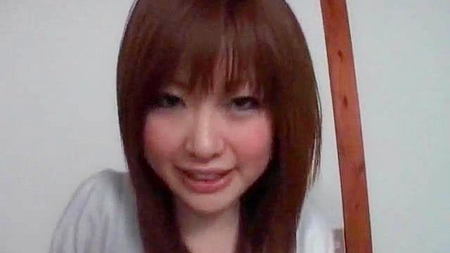 业余少女准备在浴缸冒险中变坏