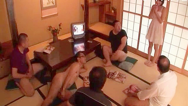 大屌满足饥渴美女的淫荡游戏需求