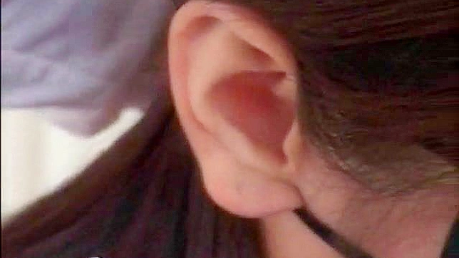 丰满业余妹子靠近欲火男的美妙冒险