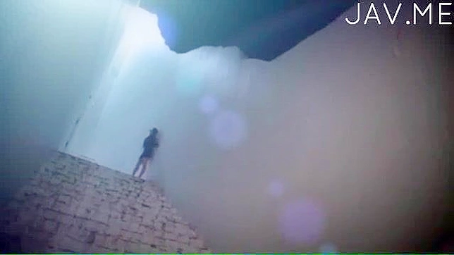 性感宝贝以裸体魅惑众人，直播激情做爱