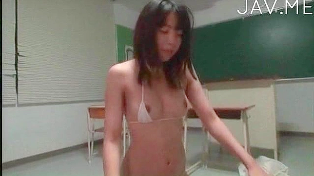 渴望好成绩的邋遢少年在学校里的冒险经历