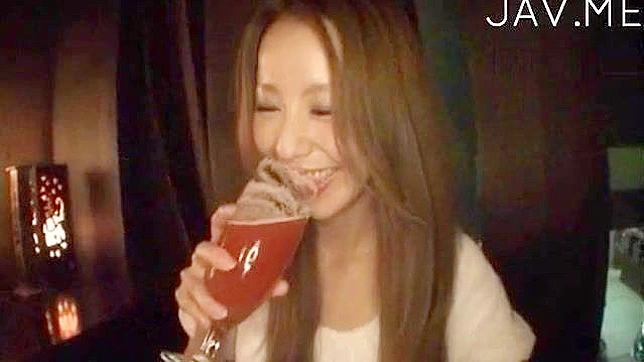 吸屌美女已準備好讓陰道被幹到底了