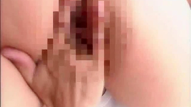 征服亚洲甜美女孩的浓密私处体验
