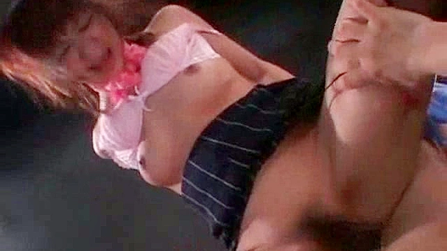 火热业余日本美人共享她们诱人的阴户