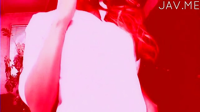 性感日本女郎用火热口交激爽狂野猛男