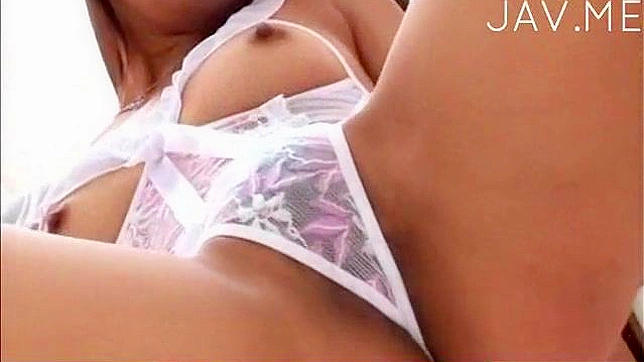 业余少女性爱她渴望被操的湿穴