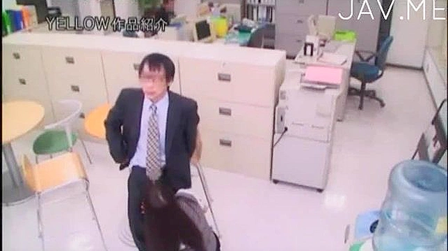 奢华美女享受激烈爱抚