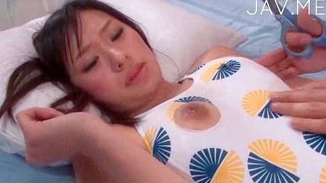 红发萌妹室内享受性爱快感