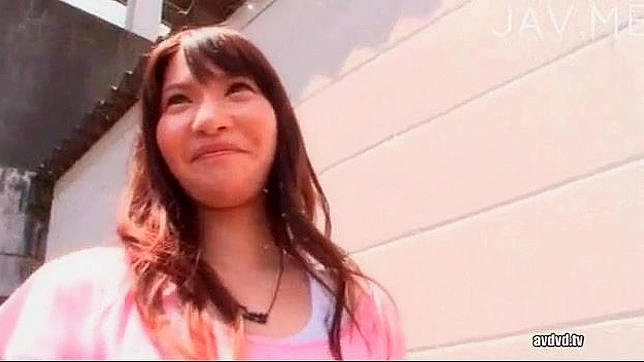 甜美的业余亚洲宝贝分享她紧致多毛的阴道