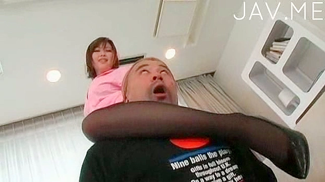 性感日本护士穿丝袜吸巨大爱棒