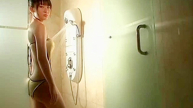 性感亚洲美女极度渴望满足需求