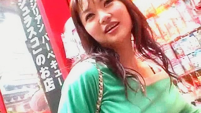 美妙户外日游与迷人的亚洲甜心共度时光