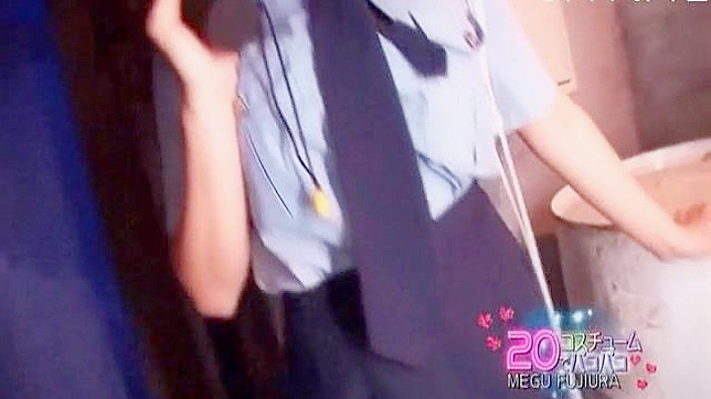 性感亚裔女警官带来美妙的手淫体验