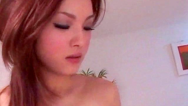 可爱业余亚洲妹子激情骑乘大屌体验