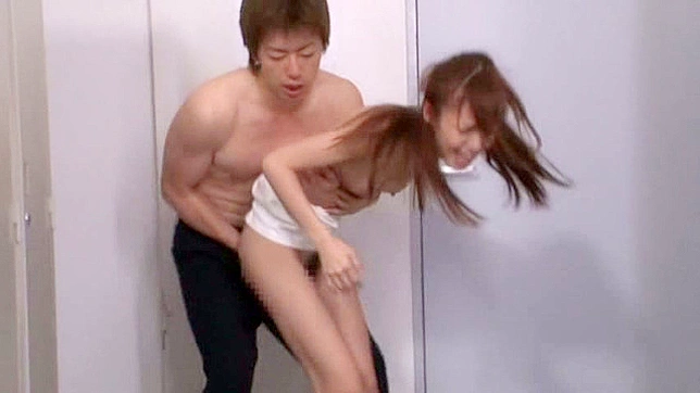 与美女教师激情做爱的视频片段