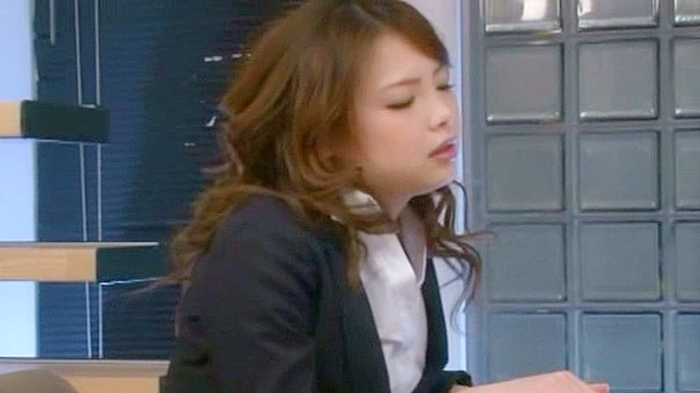 日本美女被疯狂操弄每个角落，大声哭泣的野性狂欢夜