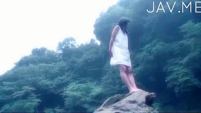 长腿AV女优渴望做爱