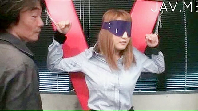 大胸日本美女AV女优深情口交巨根