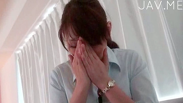 她用嘴搞定巨粗阳具