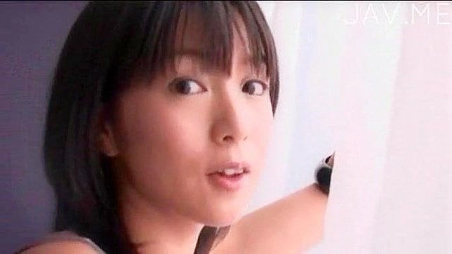 迷人的日本小可爱与壮汉尽情嬉戏