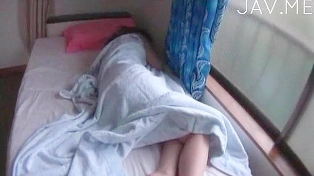 肥硕的长长阴茎为口交准备