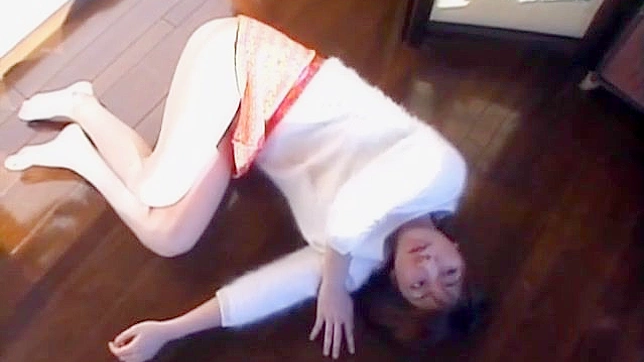 寂寞饥渴的美女自慰