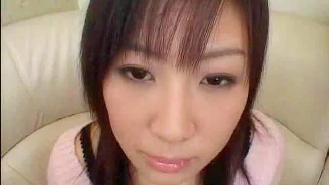 业余亚洲AV女星性感丰臀骑乘大鸡巴爽翻天