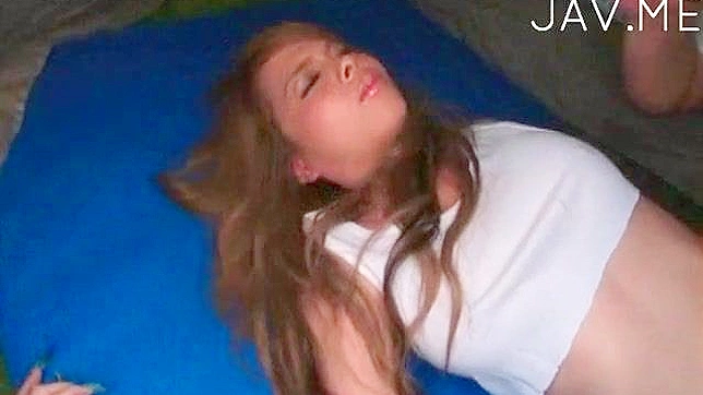 业余迷人的日本女性正在进行群交活动。